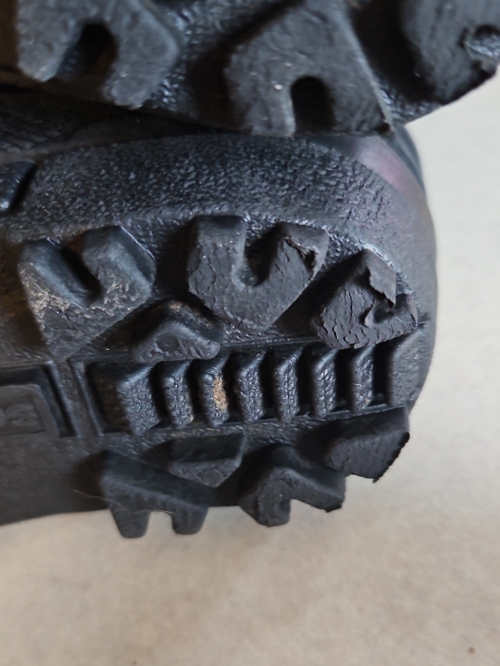 Sorel Black Snowboots - Picture 8 of 10
